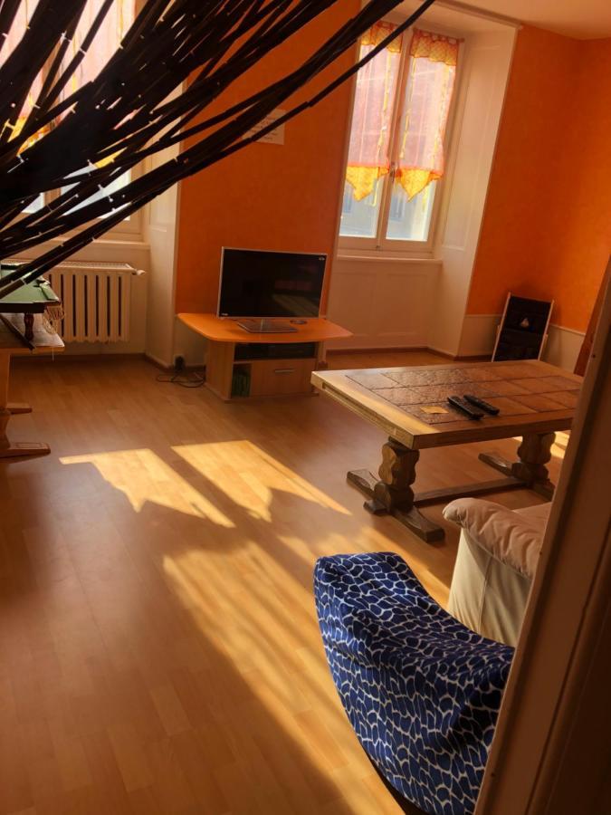 Les Brenets Chambres D'Hotes Le Passiflore מראה חיצוני תמונה