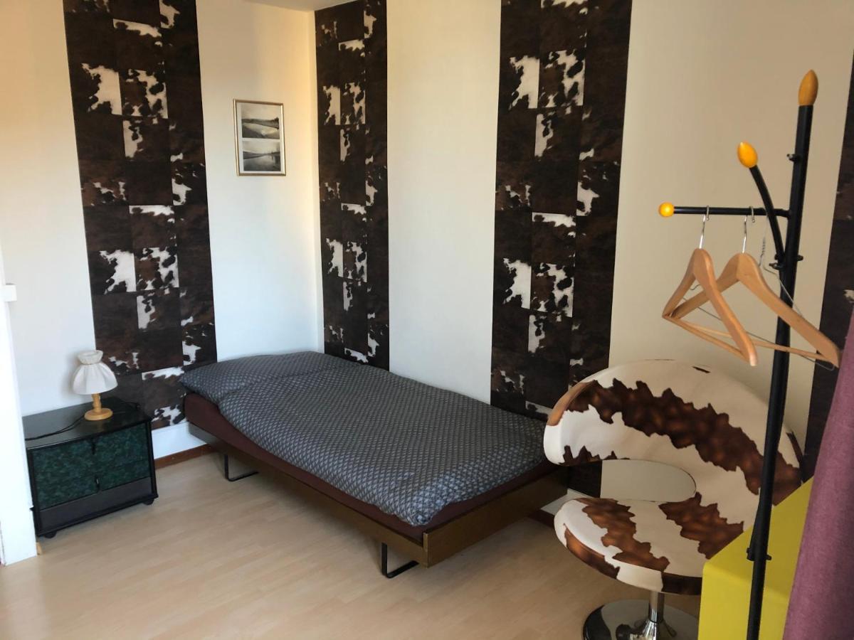 Les Brenets Chambres D'Hotes Le Passiflore מראה חיצוני תמונה